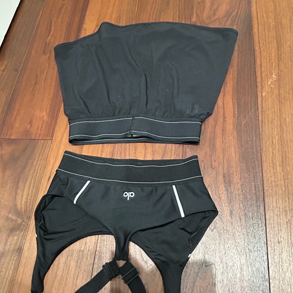 Alo Yoga Black Strapless Top barely worn top and skirt are sold separately